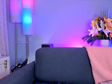 girl cam all day littlee33 image #6214743