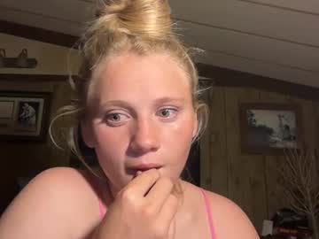 girl cam all day kayleighashford image #9618408