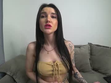 girl cam all day marti_lovely image #1110020