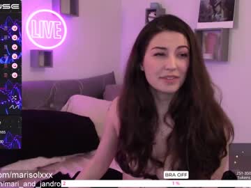 girl cam all day mari_and_jandro image #2310065