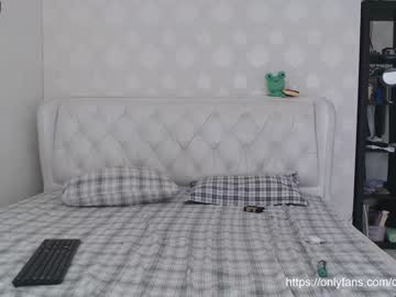 girl cam all day _mllymoore_ image #2260257