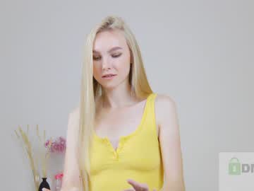 girl cam all day olivia__evans_ image #2708573