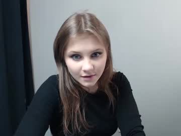 girl cam all day relax_nina image #265260
