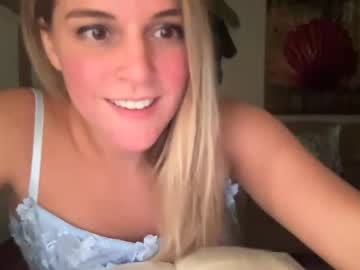 couple cam all day snowbunnyass image #4250963