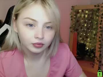 girl cam all day shy_blondiee image #3850714