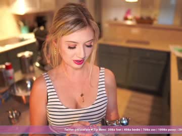 girl cam all day blazefyre image #2430550