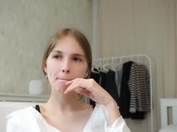 girl cam all day hildgaillard image #9409189