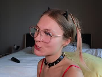 couple cam all day ellie_mcqueen image #7271292
