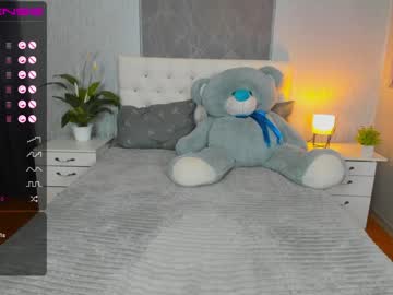 girl cam all day emmika_ image #573743