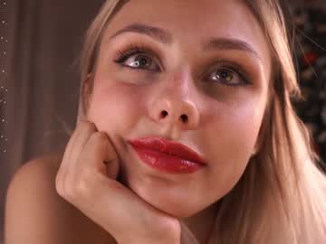 girl cam all day darlinechapel image #8467924