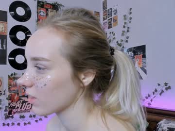 girl cam all day darleneferran image #7991010
