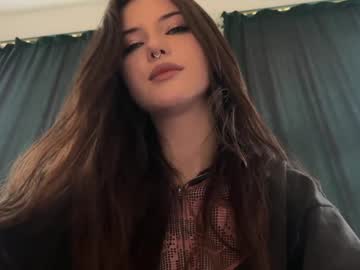 girl cam all day bmwm5f90 image #9634949