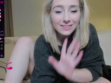 girl cam all day kimilee22 image #6591277
