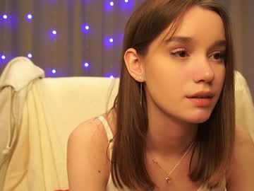 girl cam all day harrieteasley image #8646152