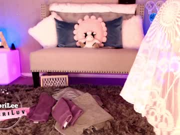 girl cam all day aubrilee image #60713