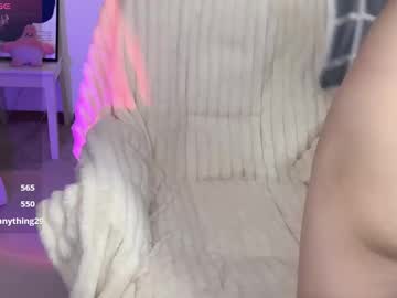 girl cam all day _flipped_ image #8681412