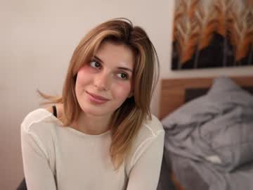 girl cam all day refined_style image #7804364