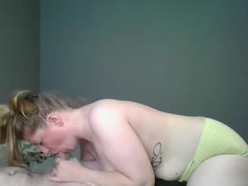 couple cam all day buckanddoe9820 image #9439553