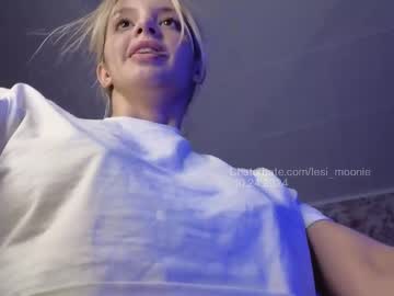 girl cam all day lesi_moonie image #8116317
