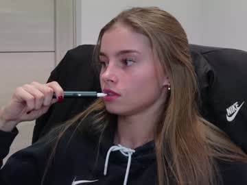 girl cam all day abby_laker image #8565597