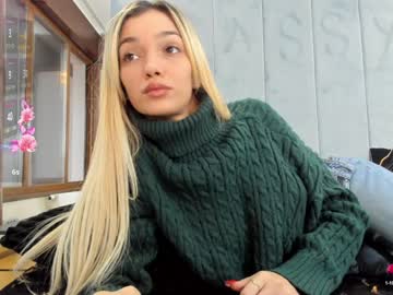 girl cam all day sassyt33n image #9155185