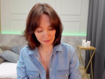 girl cam all day mariagold image #4302150