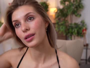 girl cam all day refined_style image #8708947