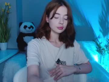 girl cam all day liitle_flower image #2093444