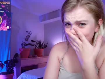 girl cam all day notcutoutforthis image #4558886