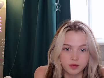 girl cam all day small_blondee image #5198401