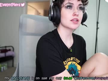 girl cam all day evelynpiers image #2021802