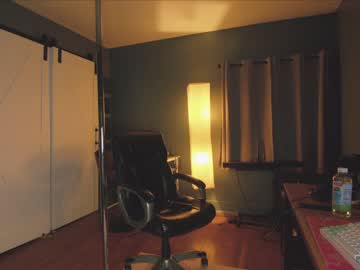 girl cam all day aynmarie image #6294343