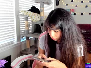 girl cam all day violetttflowers image #6241982