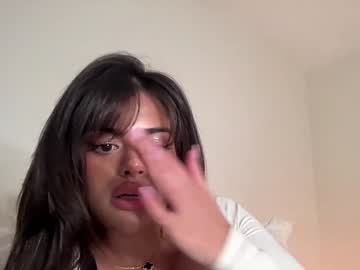 girl cam all day poutyselena image #8544036