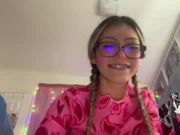 girl cam all day giaavalentinee image #8010449