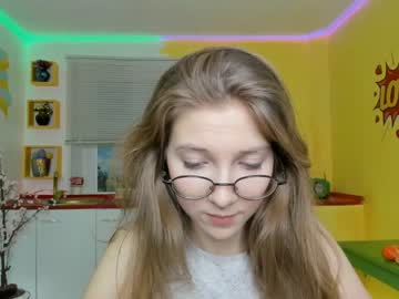 girl cam all day avis_ryan image #1111790