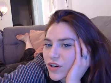 girl cam all day summer_always image #8779776