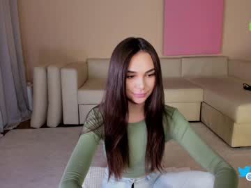 girl cam all day hollyextra image #4421227