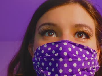girl cam all day internet_famous image #220403