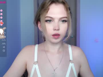 girl cam all day small_blondee image #3287945