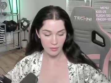 girl cam all day evelynclaire image #4250590