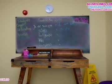 girl cam all day livecleo image #4294494