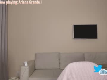 girl cam all day hollyextra image #660880
