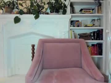 girl cam all day pretendlunch image #4709100