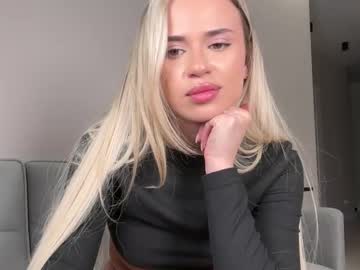 girl cam all day julia_rle image #9404227