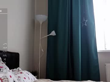girl cam all day small_blondee image #5391677