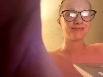 girl cam all day cherricarmen image #6015404