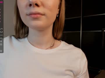 girl cam all day sweetlighter image #3876395