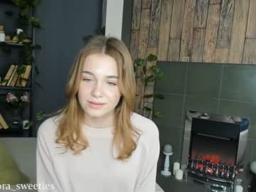girl cam all day thomashelena image #1262904