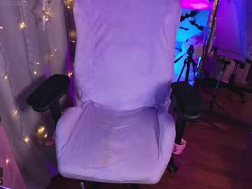 girl cam all day _biscuitty image #7540365